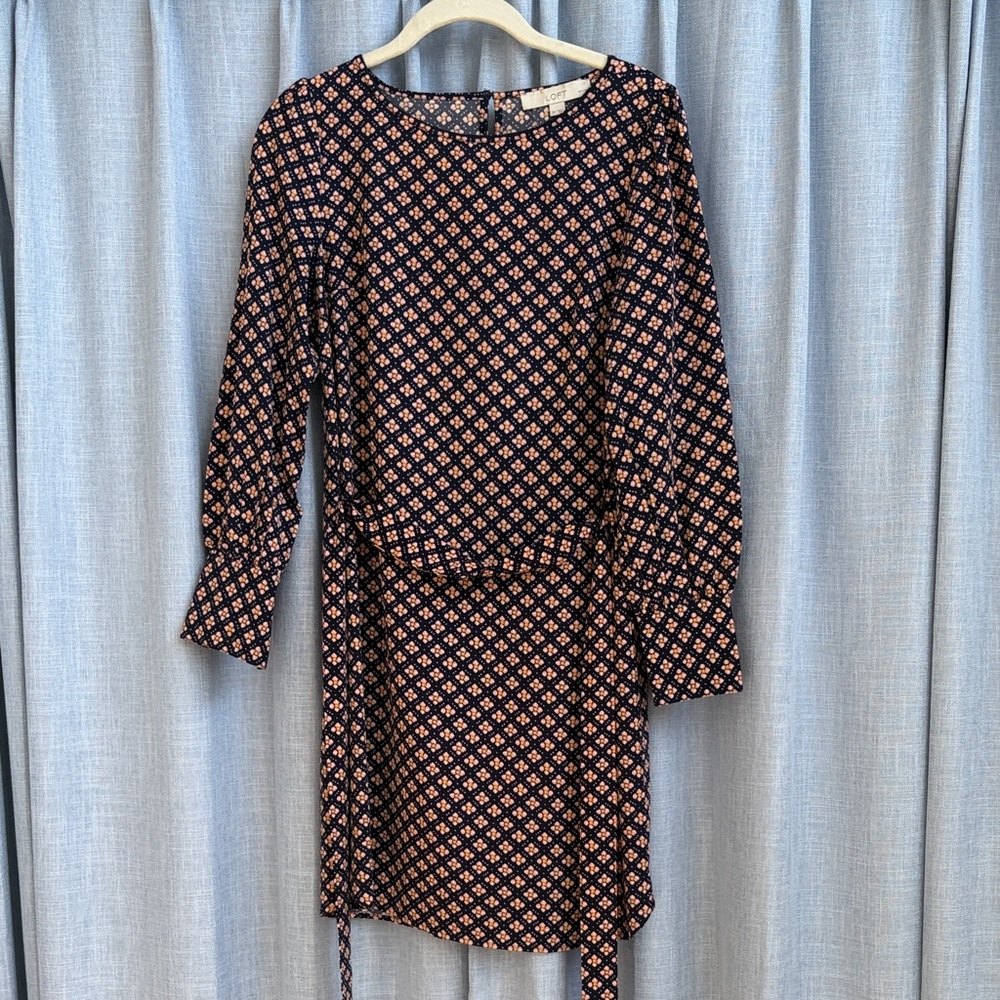 LOFT Long Sleeve Tie Waist Dress